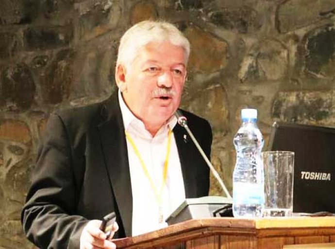 Πυρκαγιά στις Πλάτρες: Υποψίες ότι πρόκειται για εμπρησμό - Χειροπέδες σε δύο πρόσωπα