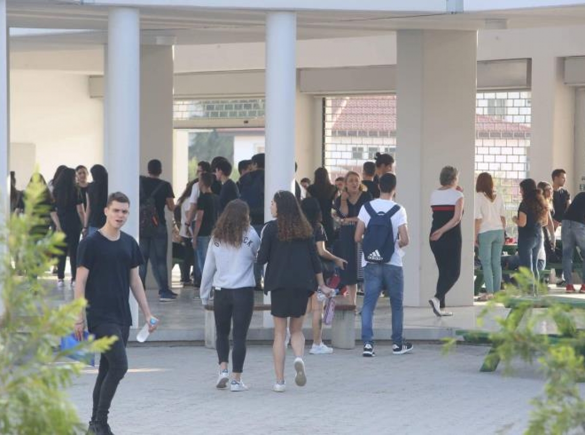 Δυσφορία για αφαίρεση μάσκας από εκπαιδευτικούς εκφράζουν οι Γονείς Μέσης