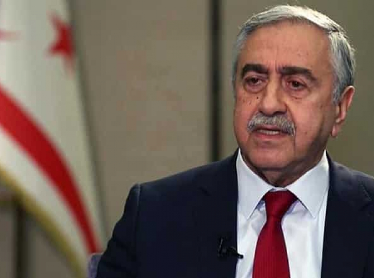 Ακιντζί: Να επιμείνουμε στην αποκεντρωμένη ή χαλαρή ομοσπονδία