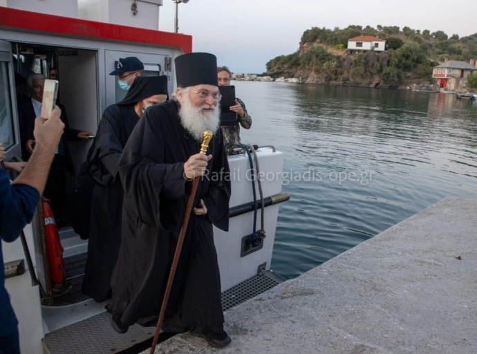 Η επιστροφή του Γέροντα Εφραίμ στο μοναστήρι του
