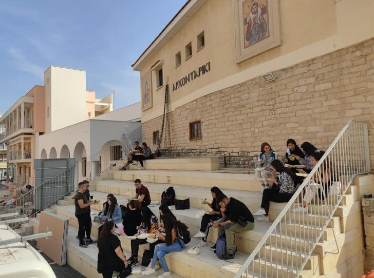 Καθημερινά 2.100 γεύματα αγάπης από την Μητρόπολη Λεμεσού