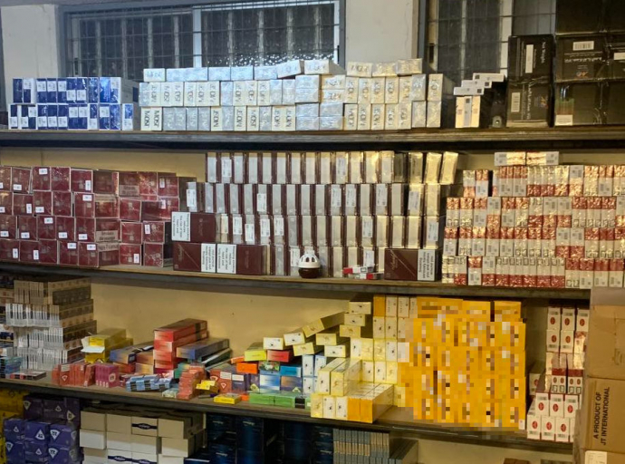 Κατασχέθηκε τεράστια ποσότητα αδασμολόγητων καπνικών προϊόντων
