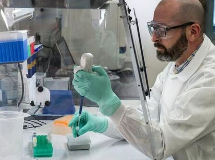 Eρευνητές δημιούργησαν υλικό δυνατότερο από ατσάλι και ελαφρύ σαν πλαστικό