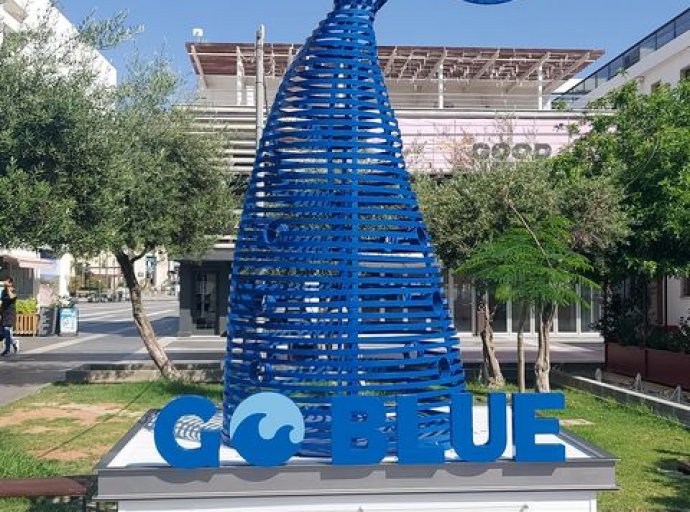 Ανακυκλώψαρο σε μορφή φάλαινας απέκτησε το Παλιό Λιμάνι Λεμεσού