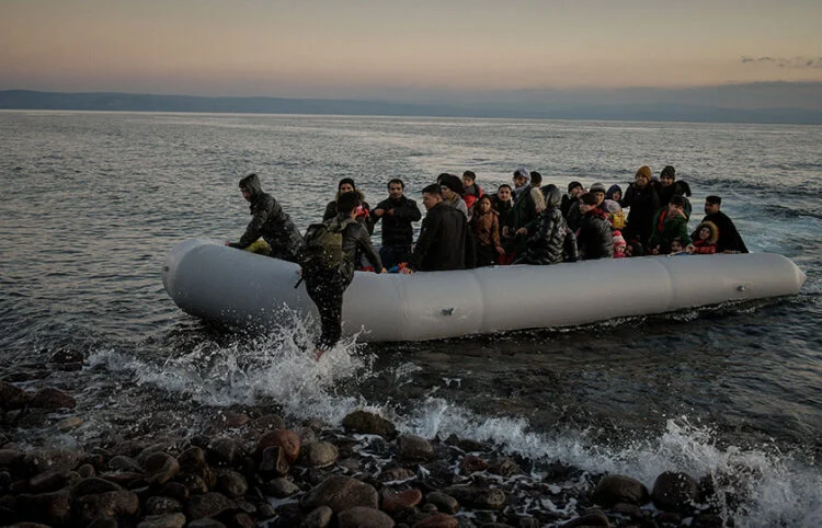 Βίντεο-ντοκουμέντο από τον Νότη Μηταράκη: Η τουρκική Ακτοφυλακή απωθεί βίαια λέμβο με μετανάστες