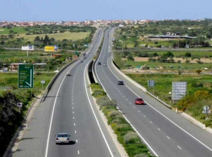 Οδικές εργασίες στον αυτοκινητόδρομο Λεμεσού - Λευκωσίας