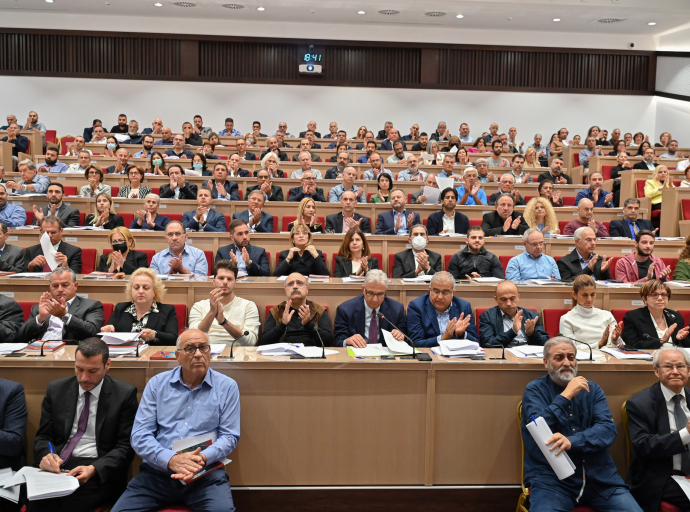 231 προσωπικότητες: Οι λόγοι που στηρίζουμε τον Λεμεσού Αθανάσιο