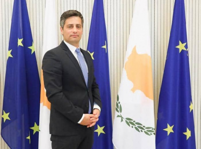 Έρευνα από την Αρχή Διαφθοράς ζητά ο ΠτΔ για το βιβλίο του Μ.Δρουσιώτη