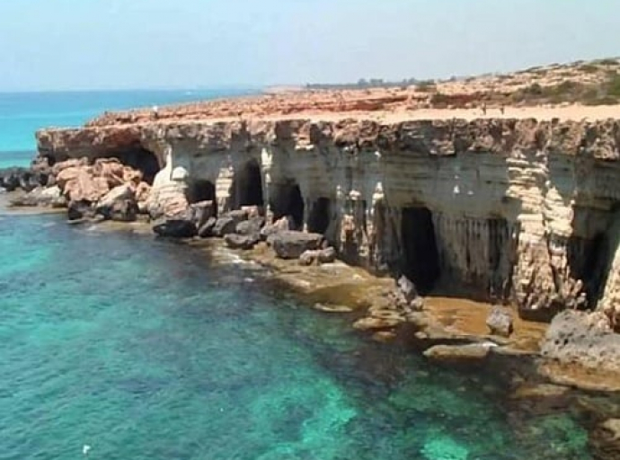Ναρκωτικά ξεβράζει η θάλασσα του Πρωταρά