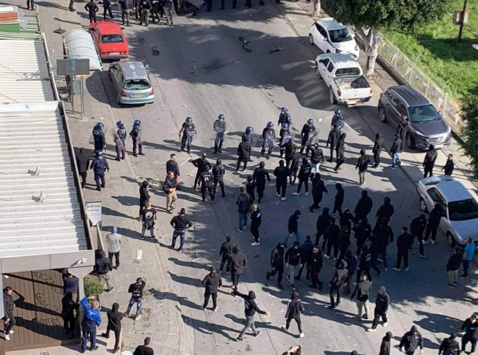 Στις έξι οι συλλήψεις για τα επεισόδια στο μνημόσυνο του Γρίβα