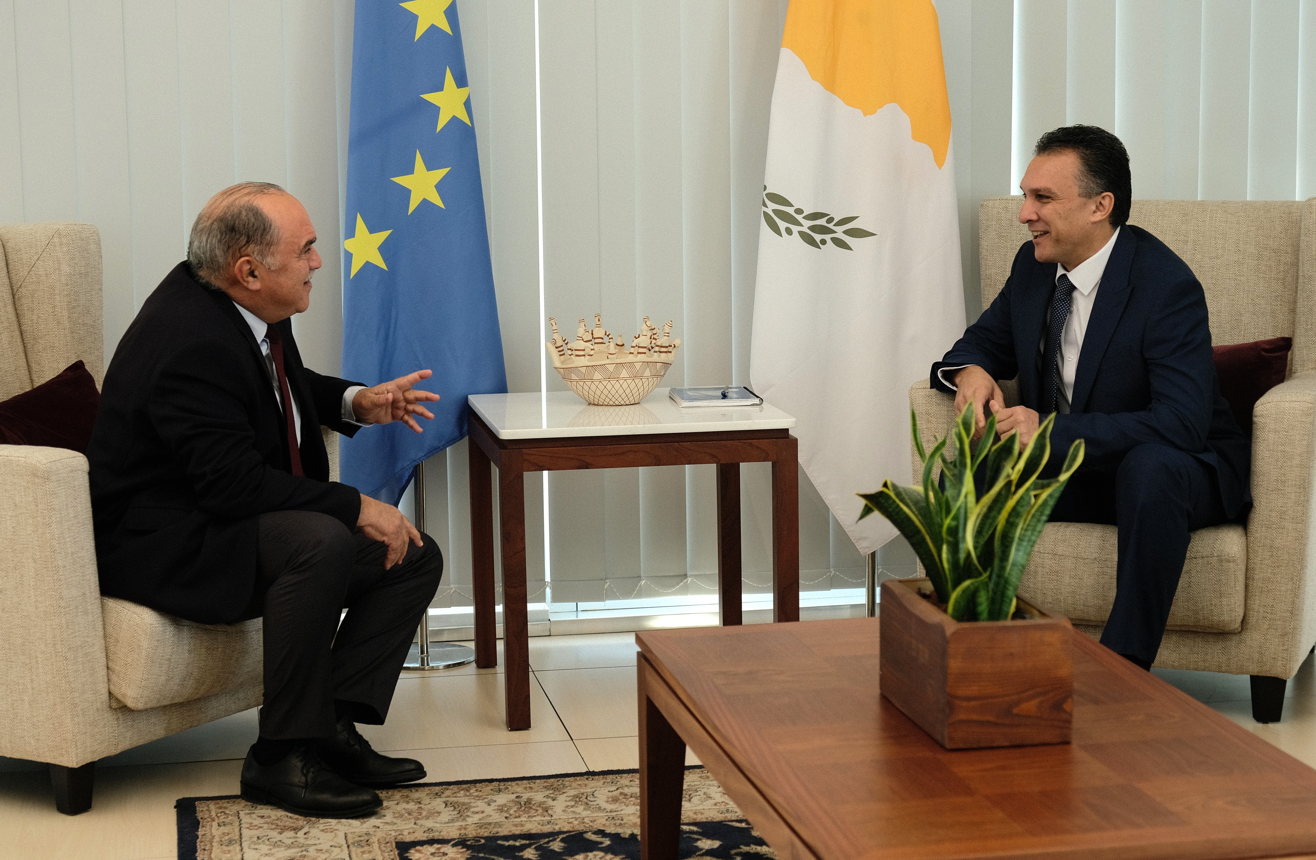 Συνάντηση του Ανδρέα Μιχαηλίδη με τον Υπουργό Άμυνας
