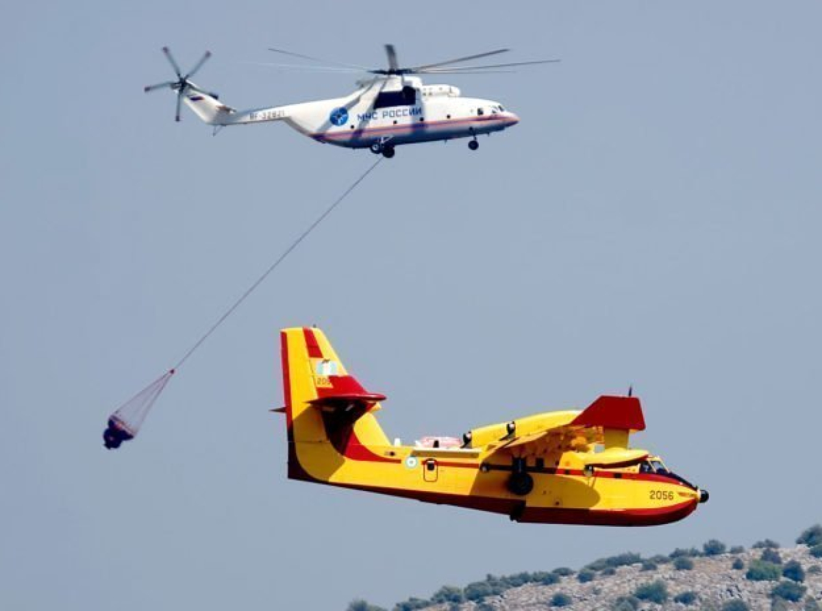 Οκτώ εναέρια μέσα επιχειρούν στην ορεινή Λεμεσό