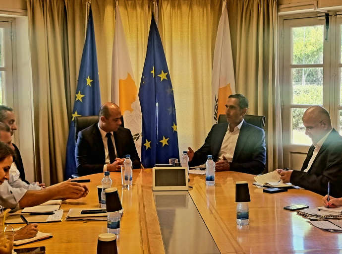 ΥΠΕΣ και ΥΠΕΚΑ ξεκινούν εκστρατείας για την πάταξη της  αδήλωτης και παράνομης εργασίας