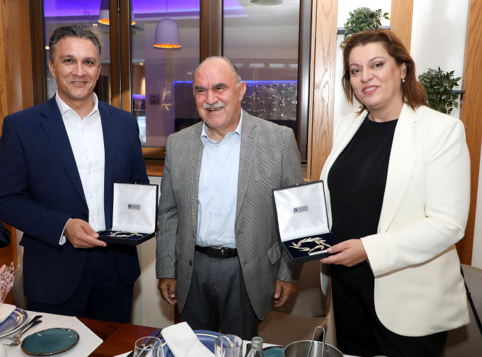 Δείπνο του ΚΟΑ στους Υπουργούς Παιδείας και Άμυνας