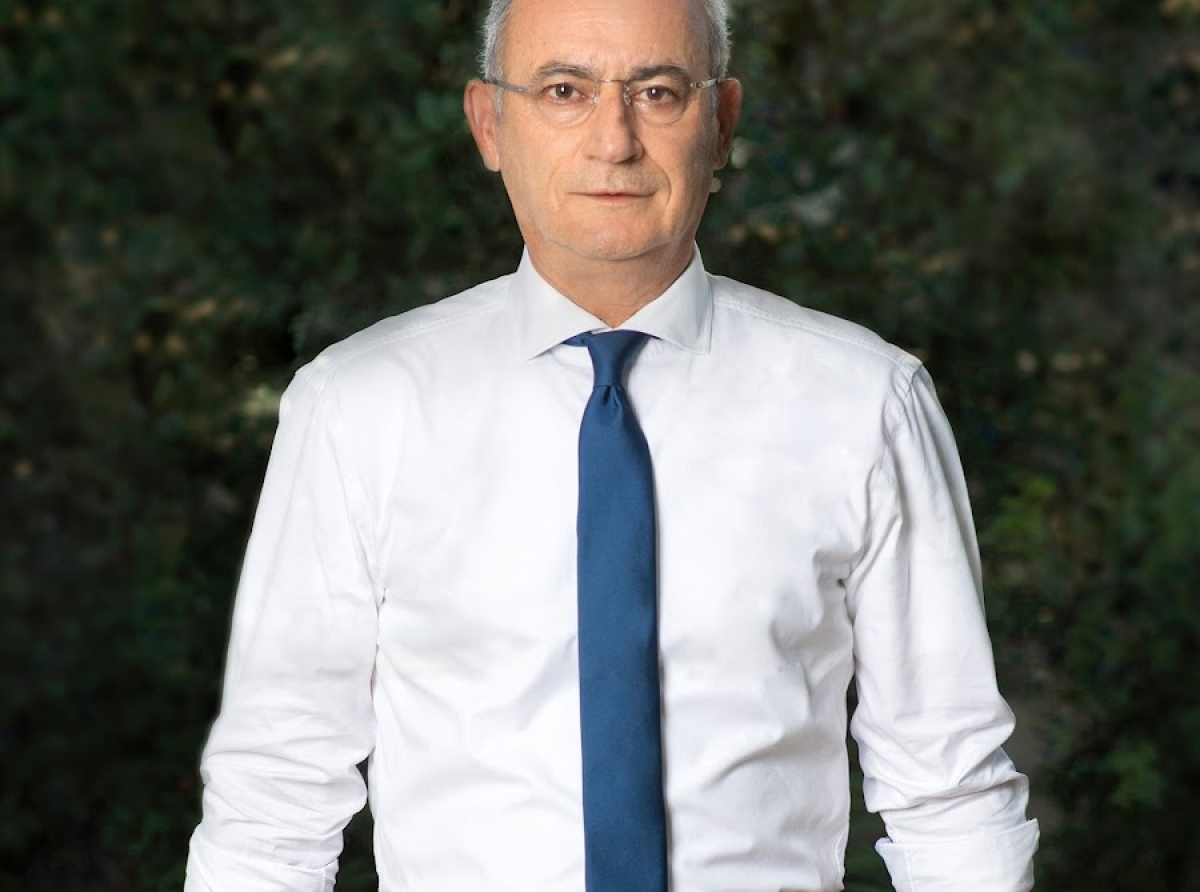 Ο Αβέρωφ προτείνει δημιουργία Αντιεγκληματικής Υπηρεσίας και χρήση καμερών για την ασφάλεια των πολιτών