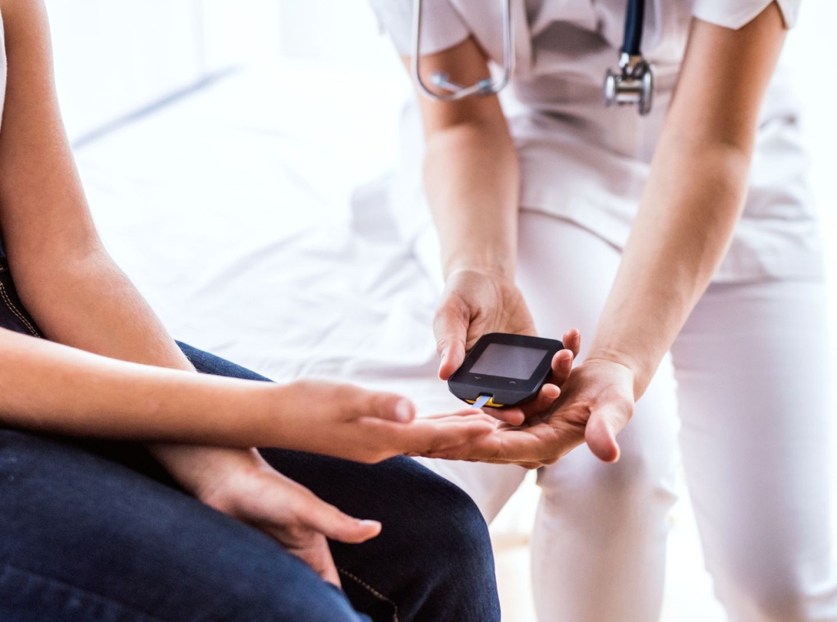 Πώς οι συγκρούσεις, ο εκτοπισμός και οι εταιρικές αποφάσεις επηρεάζουν τη φροντίδα του διαβήτη