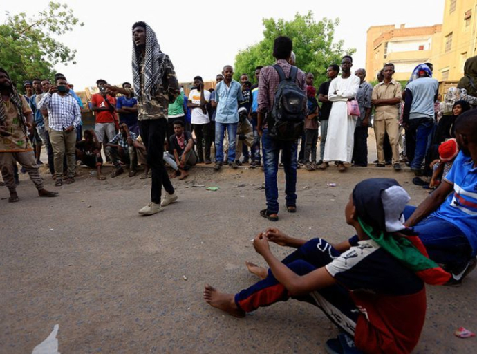 ΝΟΤΙΟ ΣΟΥΔΑΝ: Εκατομμύρια άνθρωποι εγκλωβισμένοι καθώς οι συγκρούσεις και οι περικοπές βοήθειας στο Νότιο Σουδάν αυξάνουν τα βάσανα 